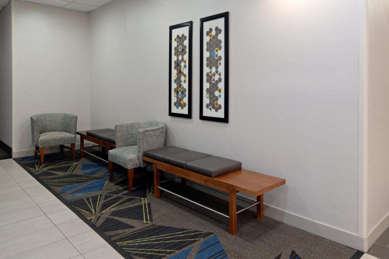 Express South By Ihg Fresno